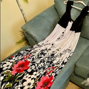 Midnight Velvet Maxi Dress